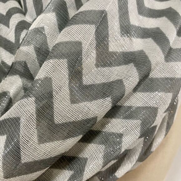 Shimmery Gray and White Scarf - Picture 6 of 6